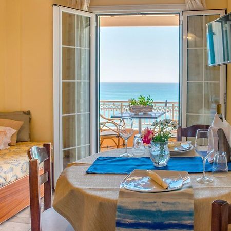 بيليكاس Naftis Apartments المظهر الخارجي الصورة