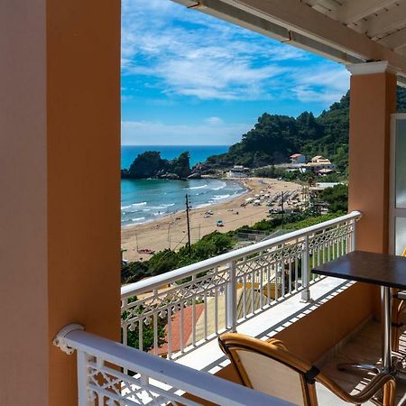 بيليكاس Naftis Apartments المظهر الخارجي الصورة